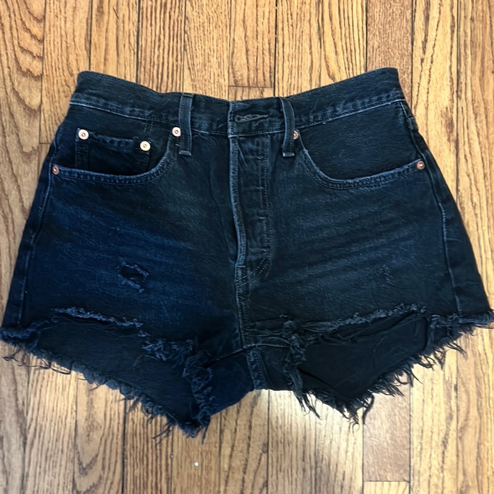 Levi’s 501 black jean shorts. Size 28